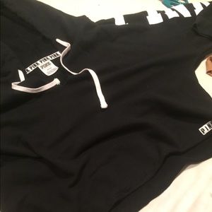 PINK/Victoria’s Secret black v neck cropped hoodie